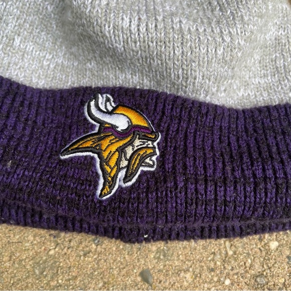 NFL VIKINGS Gray Purple Beanie Logo Unisex - Picture 2 of 7